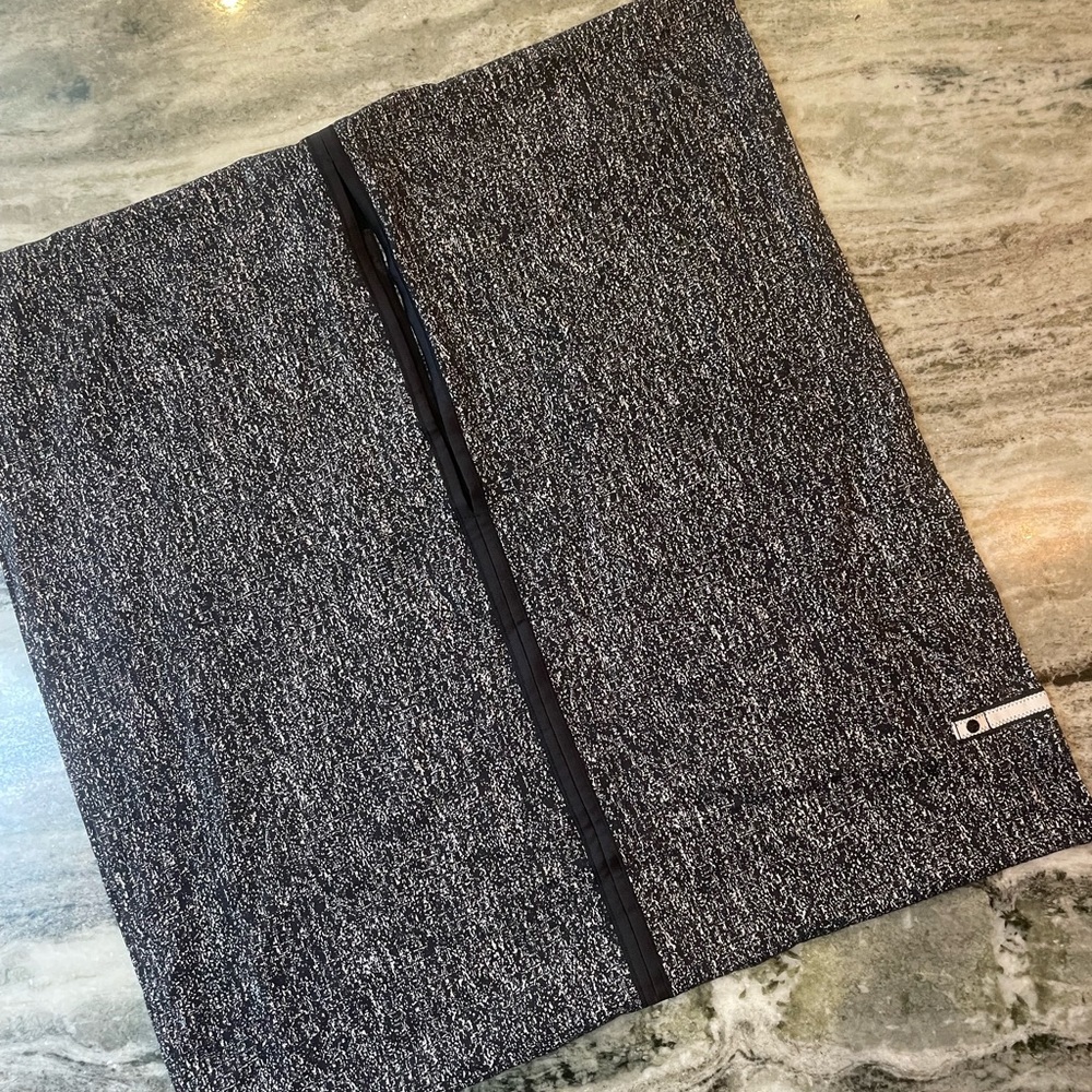 LULULEMON Scarf